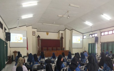 Tingkatkan Tertib Administrasi, ASN SMKN 4 Kendal Ikuti Sosialisasi Penyelesaian Permasalahan Kepegawaian 2026
